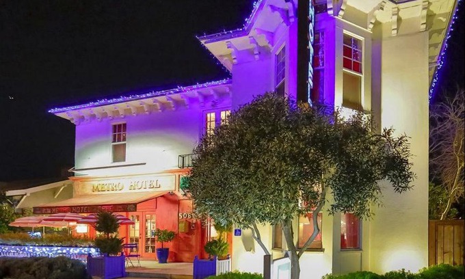 Petaluma Hotel | metro hotel and Cafe