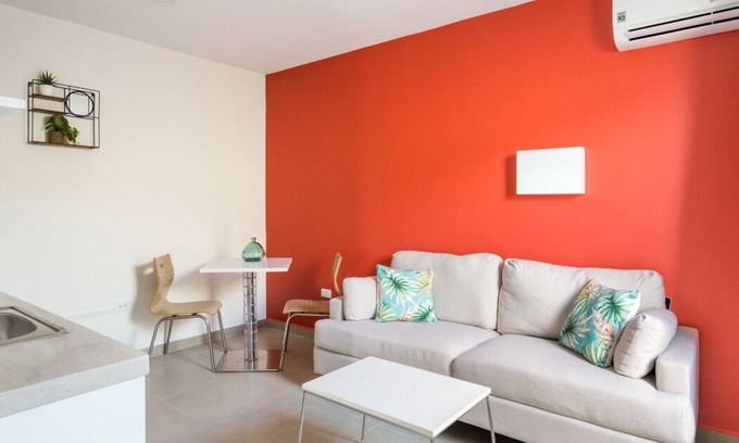Boroncana Apartment | Mi Casita Apartment T3- 1BR 1BA 5 min 2 Palm Beach