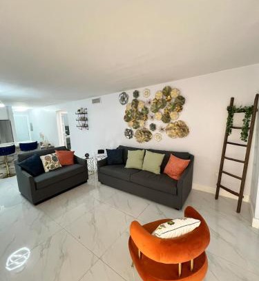 Hialeah Apartment | Miami City Escape