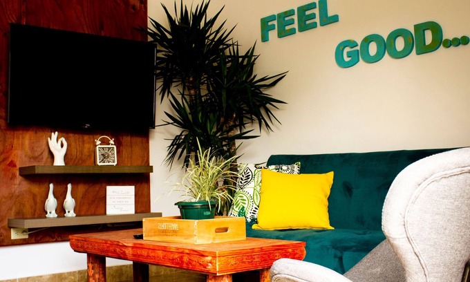 Eleanor Roosevelt Apartment | Micasa Sucasa! Your home at the center to it all!