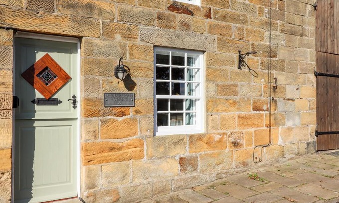 Castleton House | Michaelmass Cottage