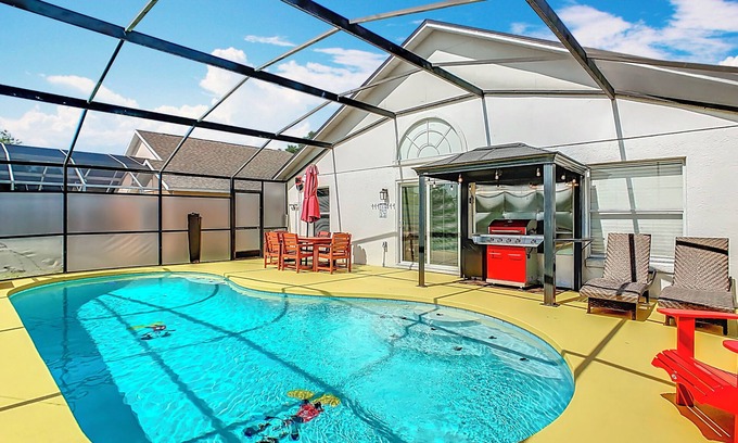 Ridgewood Lakes Villa | Mickey themed villa/private pool/Gameroom/gated/golf/20 minutes to theme parks