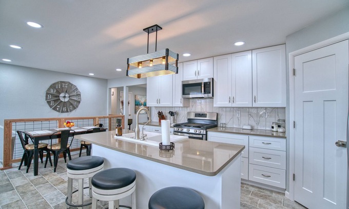 Sterling House | Mid-Century Modern Ranch Home TOTALLY Renovated With Country living