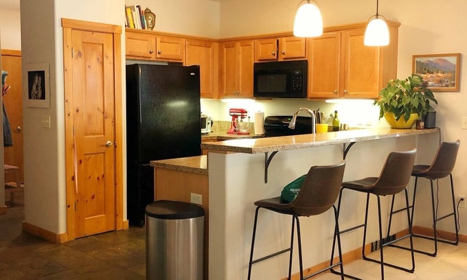 Truckee Condo | Mid term rental on ground floor 2 bedroom garden unit in resort like community.