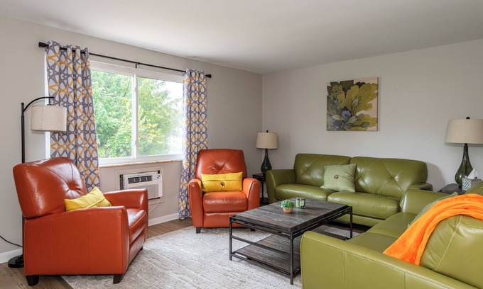 Kettering Apartment | MidCentury Modern - UD WPAFB