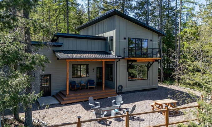 Whitefish House | Middle Fork Retreat - a 3 bedroom home near Glacier National Park!