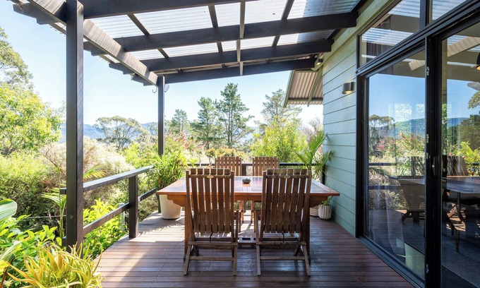 Kangaroo Valley House | Mike's - A luxurious cabin surrounded by nature