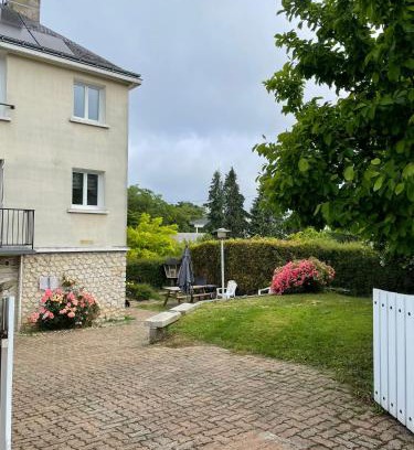 Amboise Apartment | MikeS Amboise
