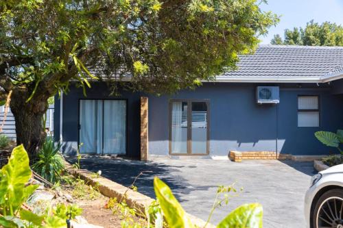 Kempton Park Bed & Breakfast | Milan Coproperties