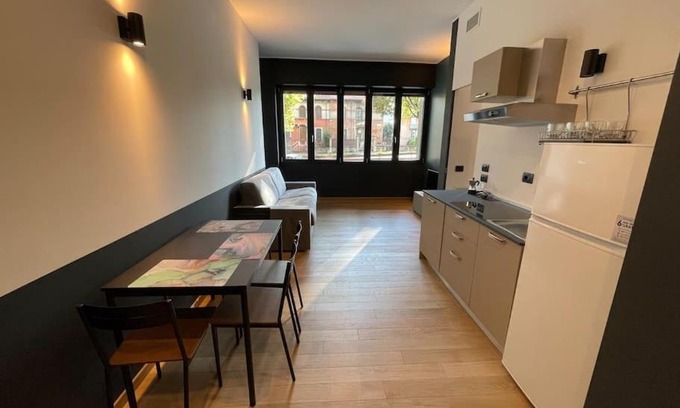 Gioia Apartment | Milano Central Station Black