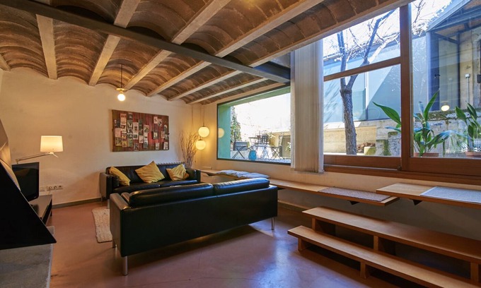 Castellet Cottage | Milk Wood; middleage,vineyards and forests, near seaside, Sitges and Barcelona
