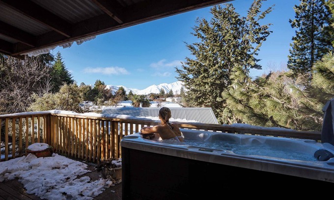Lake Tekapo House | Milkyway - Mountain Breeze Lodge