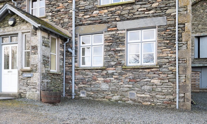 Ambleside House | Mill Cottage with Lake access.