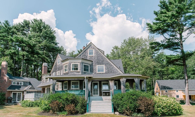 York Harbor House | Mill Dam Cottage - a beauty on the York River