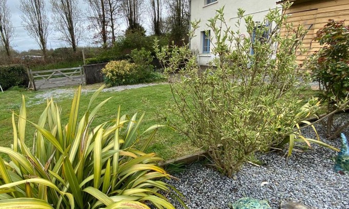 Meneac House | Mille Fleurs Cottage