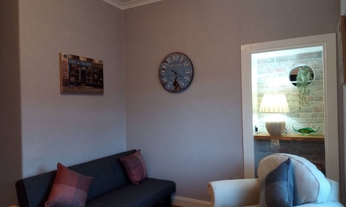 Isle Of Cumbrae Cottage | Millport Town or Country Holiday Lets