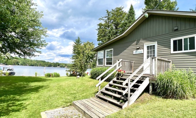 Minden Cottage | Minden Horseshoe Lake - Ontario. maximum 6 persons