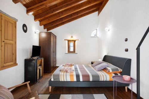 La Cretaz-Roisan Apartment | Mini House Valle d'Aosta