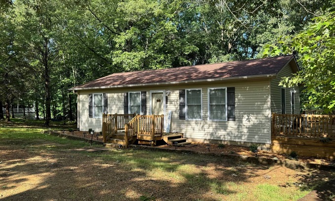 Almo House | Mins to Kentucky Lake-circle drive-hi speed Wi-Fi