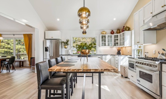 St. Michaels House | Minutes from Downtown St. Michaels | Pool | Hot Tub | Pickle Ball Court