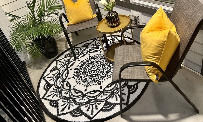 University Place Apartment | Minutes from the Speedway, Free Parking, Free Wifi!