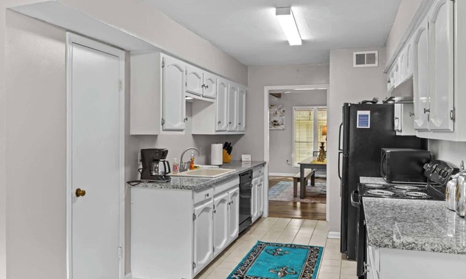 Highlands - Perkins House | Minutes from Tiger Stadium! South Campus Hideaway