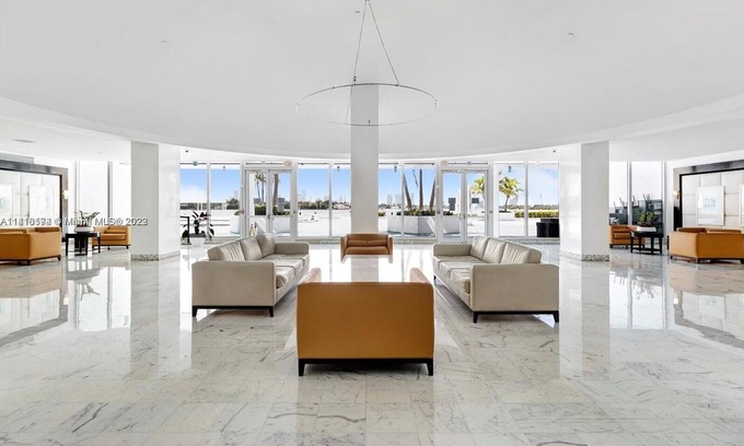 South Beach Apartment | MIRADOR South 1 bed balcony direct bay view
