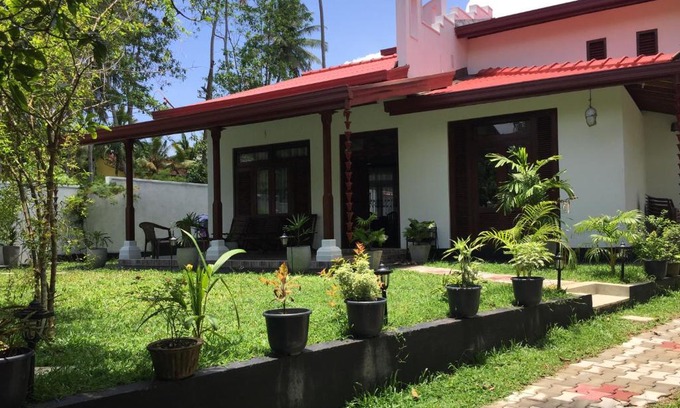 Midigama East House | Mirewon Guest