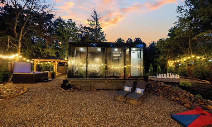 Caton Cabin | Mirror Cabin-Luxury-Hot Tub-FirePit-Secluded