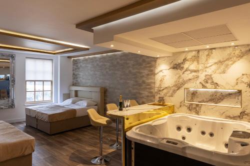 St George's Quarter Apartment | Mischief Liverpool