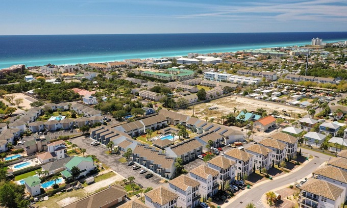 Miramar Beach House | Misty Cove Unit 211- Quiet Townhouse Community Short walk to the Beach