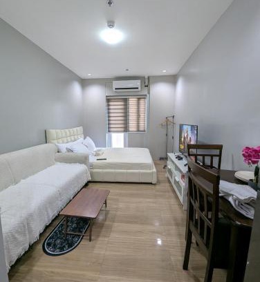 South Triangle Apartment | Miya's Crib Staycation B