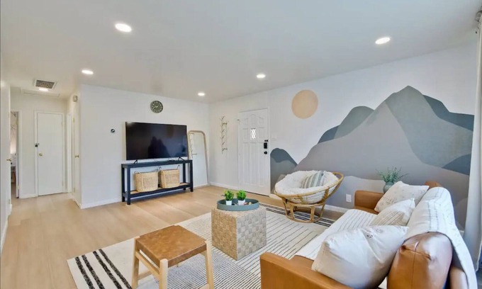Santa Clara House | MJ@Charming 2B1B Duplex/AC/Near Shopping 1889