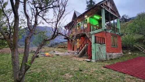Kullu House | MJ's cafe and homestay