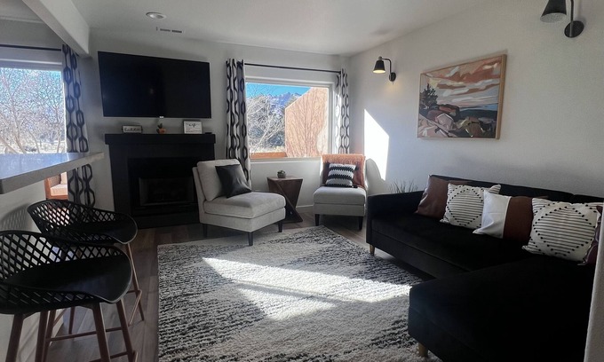 Moab South Valley Condo | Moab Golf Course with Excellent Rim Views