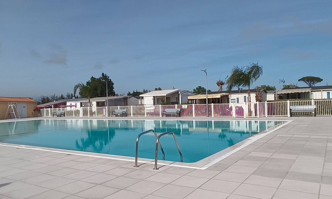 Frejus House | Mobil-home 5 Places Tout Équipé et Climatisé - St Aygulf/fréjus Europcamping