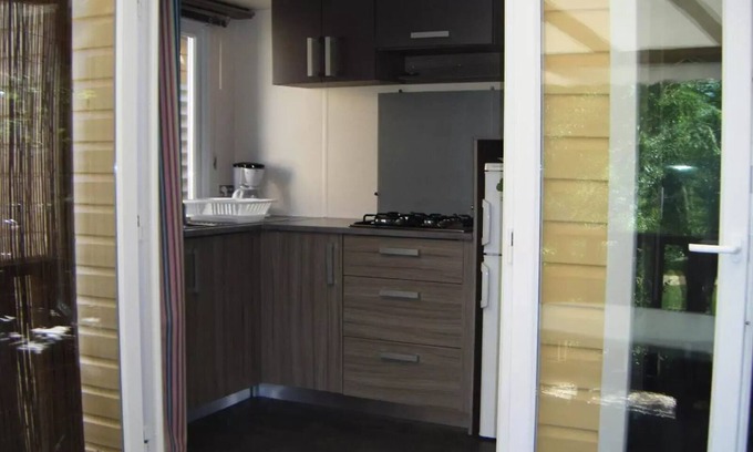 Rochegude House | Mobil home COMFORT PLUS/2 Schlafzimmer - Geschirrspüler und TV - Klimaanlage 6 Personen