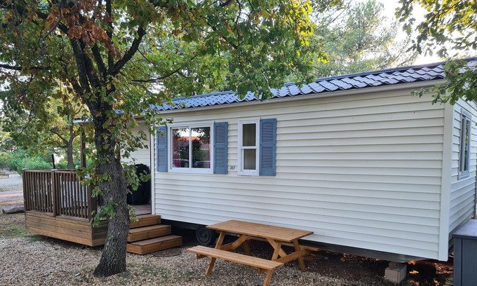 Sainte-Croix-du-Verdon House | Mobile Home in Sainte Croix du Verdon near the lake
