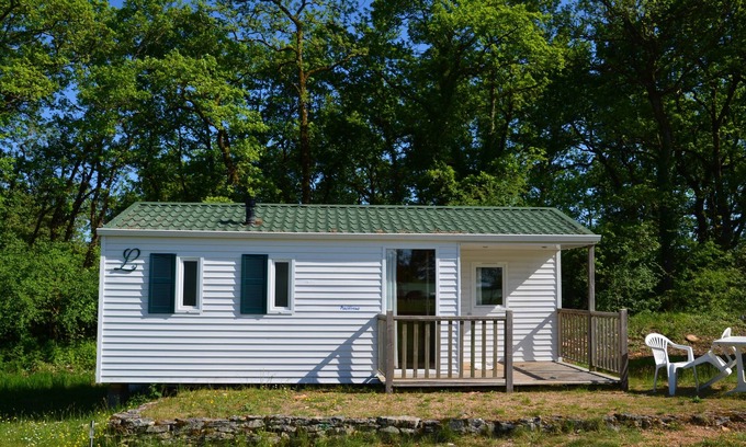 Gabillou House | Mobile home on a farm with swimming pool