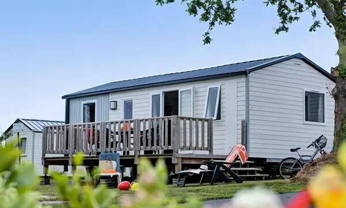 Angles House | Mobilheim - Raised Terrace
