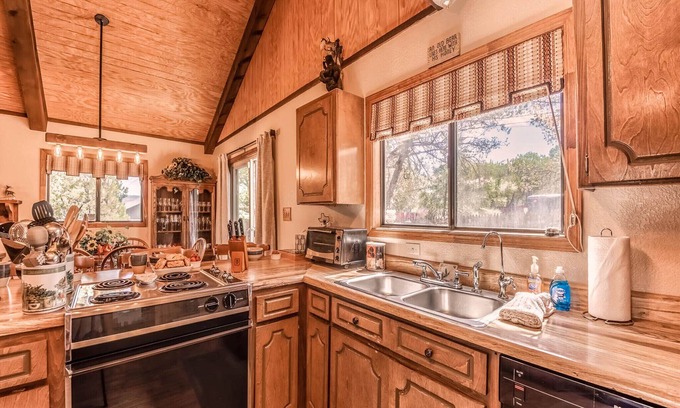 Ruidoso Downs Cabin | Mockingbird Cabin