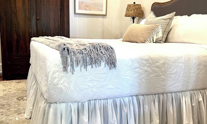 Biloxi Hotel | Mockingbird Inn- Azalea Suite