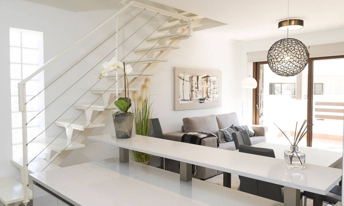 Mar de Pulpi Apartment | Modern one bedroom, one bathroom apartment with solarium