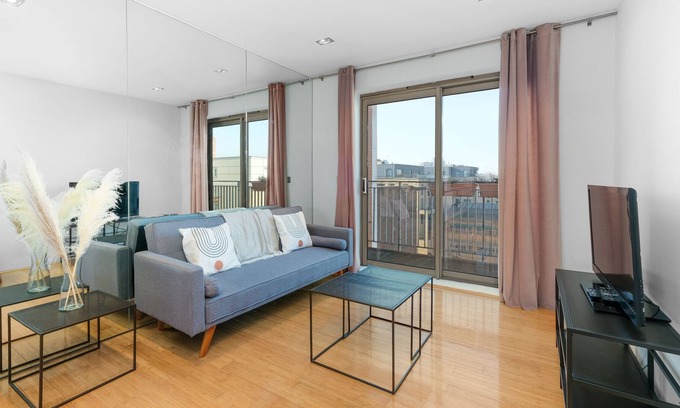 Haggerston Apartment | Modern 1 Bedroom Apartment in Haggerston - Nr Shoreditch, Dalston, Islington