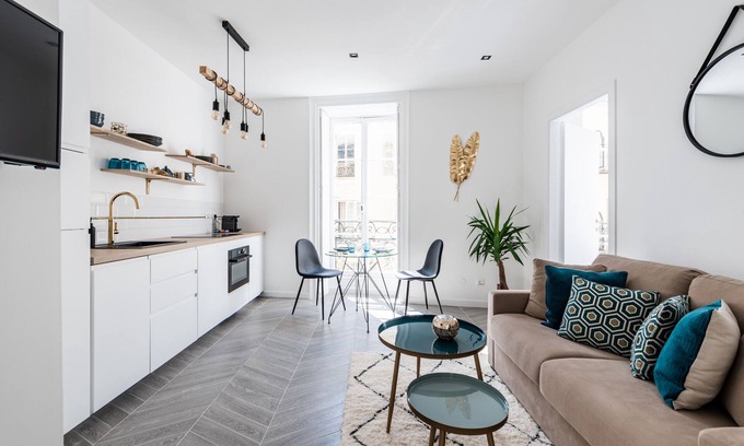 Jean-Medecin Apartment | Modern 1 bedroom - PEDESTRIAN AREA