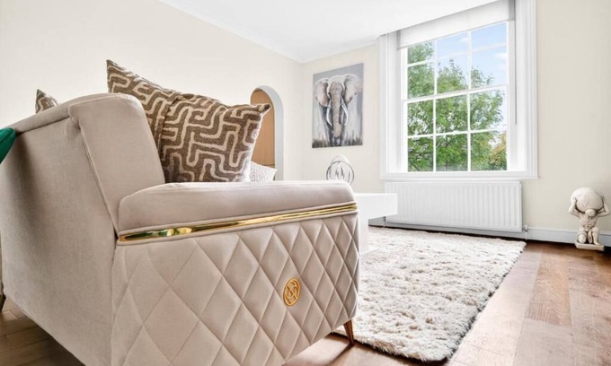 Blackheath Apartment | Modern 2-Bed Apartment near Greenwich & O2 Arena - Shooters Hill, London SE3