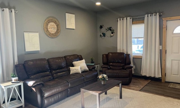 Fairbanks Apartment | Modern 2-bed with full kitchen, in-unit laundry, and off-street parking. Near downtown Fairbanks.