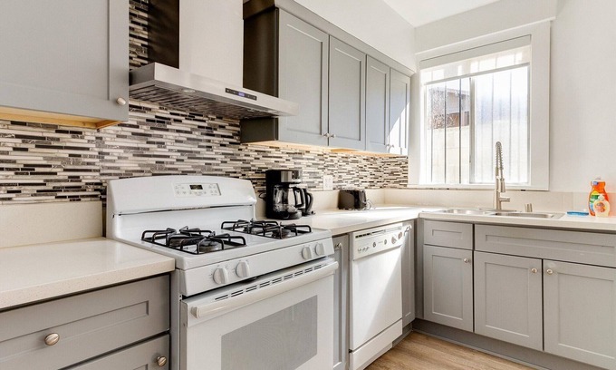 San Fernando Apartment | Modern 3 Bedroom Apartment in San Fernando
