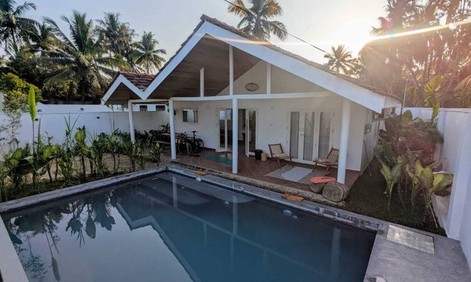 Kathaluwa Villa | Modern 3 Bedroom Villa, Stunning Private Pool, Only 250m to Beach