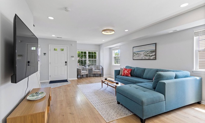 Atlantic City House | Modern 3BR - Central Air + Parking - 3 Blocks to Beach + Casinos